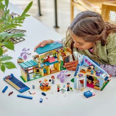42620 LEGO® Friends Olly ve Paisley'nin Aile Evleri