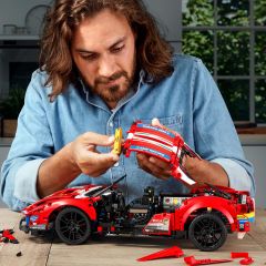 42125 LEGO® Technic Ferrari 488 GTE “AF Corse #51”