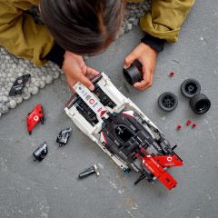 42137 LEGO® Technic Formula E® Porsche 99X Electric