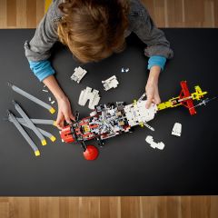 42145 LEGO Technic Airbus H175 Kurtarma Helikopteri