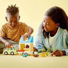 10986 LEGO® DUPLO® Town Tekerlekli Aile Evi