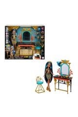 Monster High Cleo'nun Havalı Bakım Günü Oyun Seti HXH96