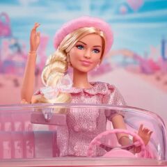 Barbie The Movie Pembe Bereli Barbie Bebek JBJ53