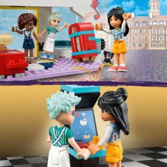 41728 LEGO® Friends Heartlake Şehir Merkezi Restoranı
