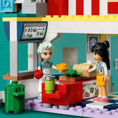 41728 LEGO® Friends Heartlake Şehir Merkezi Restoranı