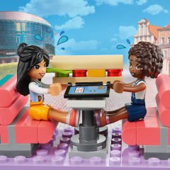 41728 LEGO® Friends Heartlake Şehir Merkezi Restoranı