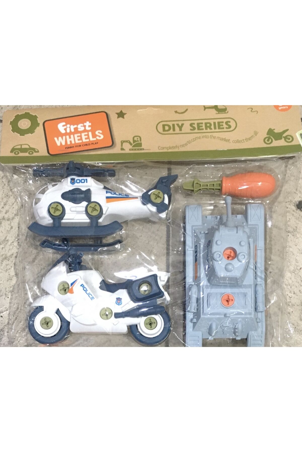 Sök-Tak Polis Araçları - DIY Oyuncak Polis Araç Seti