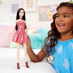 Barbie Leopar Elbiseli Fashionistas Bebeği-  JJN59