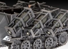 Revell Sd.Kfz. 251/1 Ausf.C + Wurfr. 40 (03324)
