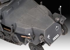 Revell Sd.Kfz. 251/1 Ausf.C + Wurfr. 40 (03324)
