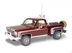 Revell 76 Chevy Sports Stepside Pickup (14486)