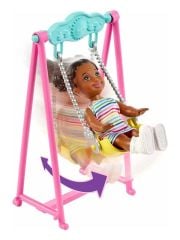 Barbie Bebek Bakıcısı Skipper Set HHB67