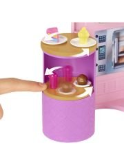 Barbie'nin Muhteşem Restoranı Oyun Seti GXY72