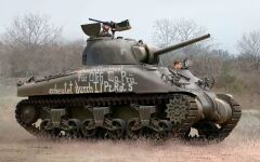 Revell Sherman M4A1 (03290)