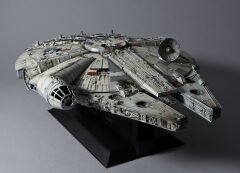 BANDAI Star Wars Millenium Falcon (01206)