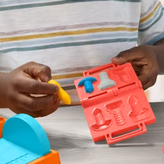 Play-Doh Damga ve Testere Aleti Tezgahı-   F9141