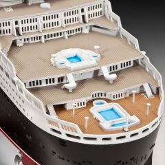 Revell Ocean Liner Queen Mary 2 (05231)