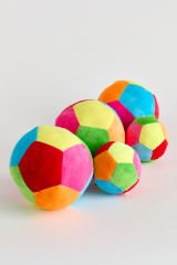 Halley Renkli Peluş Top Küçük ( 12 cm. )