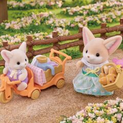 Sylvanian Families Piknik Seti - Çöl Tilkisi Kız ve Bebek (5698)