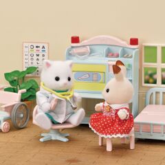 Sylvanian Families Köy Doktoru Başlangıç Seti (5705)