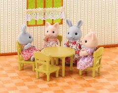 Sylvanian Families Masa ve Sandalye Seti (5144)