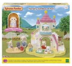 Sylvanian Families Anaokulu Havuzlu Şato (5746)
