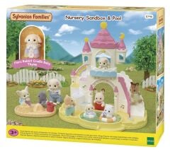 Sylvanian Families Anaokulu Havuzlu Şato (5746)