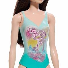 Barbie Plajda Bebekleri -Kumral Yeşil Flamingo Mayolu-  DWJ99