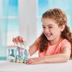 Sylvanian Families Uçan Bulutlu Gökkuşağı Treni (5702)