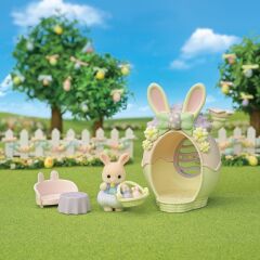 Sylvanian Families Bayram Şenliği Kulübesi (5802)