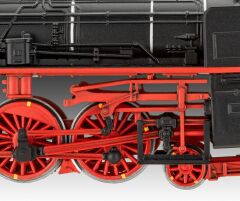 Revell Express Locomotive S3/6 BR18(5) Tender 2‘2’T (02168)