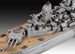 Revell Model Set Battleship USS New Jersey (65183)