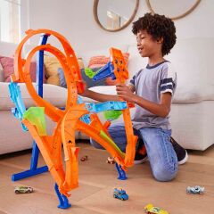 Hot Wheels Dikey Yarış Heyecanı Oyun Seti-  HMB15