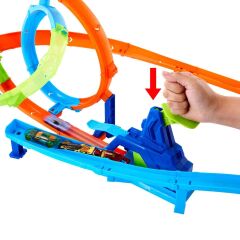 Hot Wheels Stunt Tracks Dolambaçlı Akrobatik Hız Pisti-  JHK73