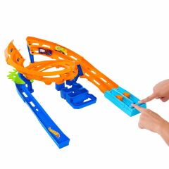 Hot Wheels İkili Yarış ve Akrobasi Pisti-  HTK17