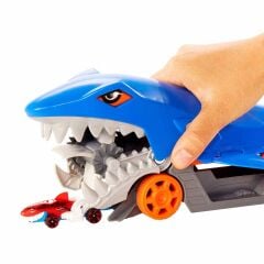 Hot Wheels Köpek Balığı Taşıyıcı-  GVG36