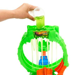 Hot Wheels Monster Trucks Mutant Kaosu Çemberde Yarış Oyun Seti-  JMK91