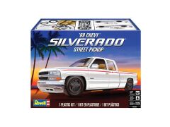 Revell 1999 Chevy® Silverado® Street Pickup (14538)