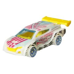 Hot Wheels Monster Trucks Karanlıkta Parlayan Araçlar Paketi-  HCB57