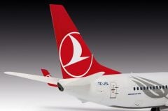Revell Türk Hava Yolları/Turkish Airlines Boeing 737-800 (03772)