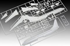 Revell Türk Hava Yolları/Turkish Airlines Boeing 737-800 (03772)