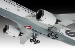 Revell Türk Hava Yolları/Turkish Airlines Airbus A350-900 (03773)