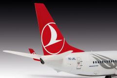 Revell Model Set Türk Hava Yolları/Turkish Airlines Boeing 737-800 (63772)