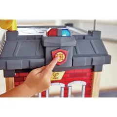 Hape Oyuncak Şehir İtfaiye İstasyonu