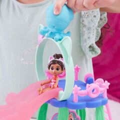 Gabby's Dollhouse Gabby ve Süslü Kedi Havuz Oyun Seti