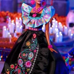 Barbie Dia de Muertos Bebeği HRM72