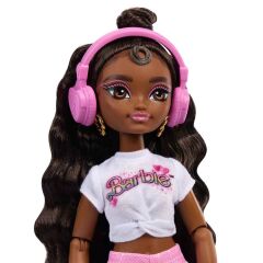 Barbie Dream Besties Paten Partisi Brooklyn Bebek ve Aksesuarları JFX97