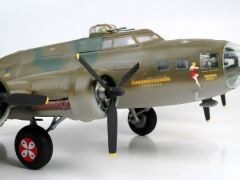 Revell Boeing B-17F Memphis Belle (04297)